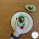 شمع آووکادو