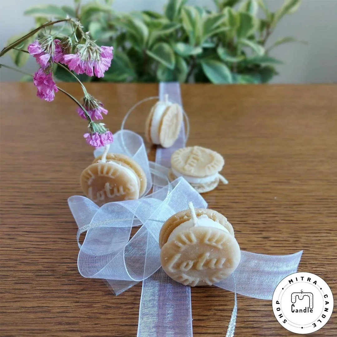 creamy-lotus-biscuit-candle.1 شمع بیسکوئیت لوتوس کرم دار - Image 1