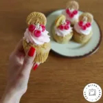 شمع کاپ کیک بزرگ با بیسکوئیت لوتوس - Image 3