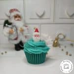 santa-cupcake-candle.1