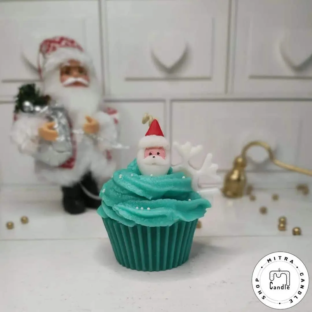 mitracandle.shop-20230126-0009 santa-cupcake-candle.1