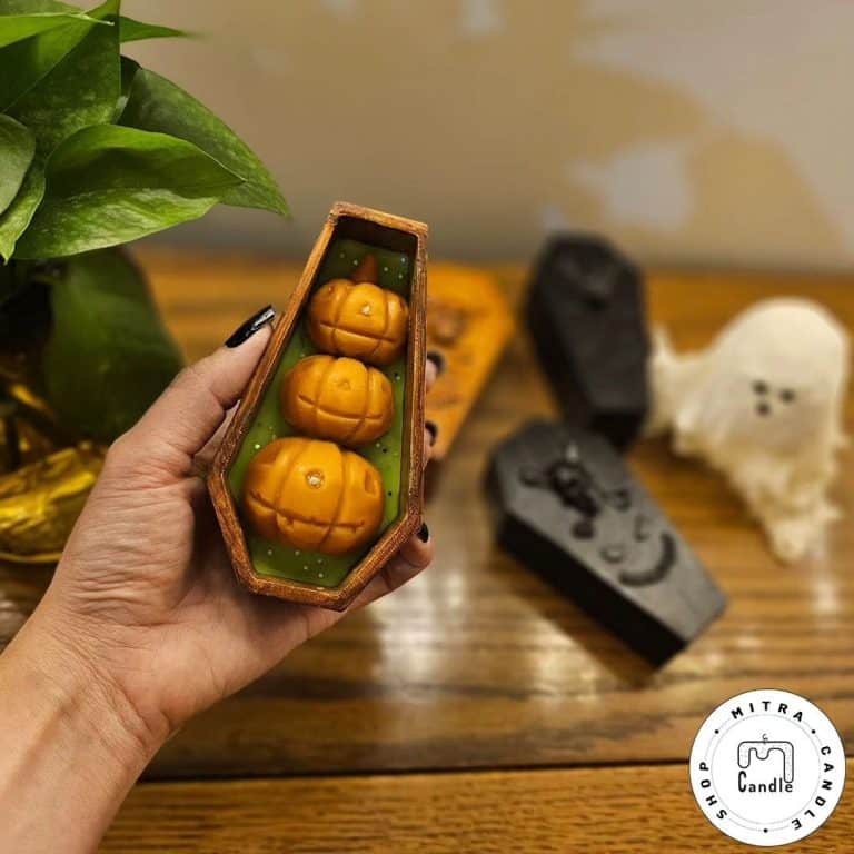 Halloween coffin candle.1